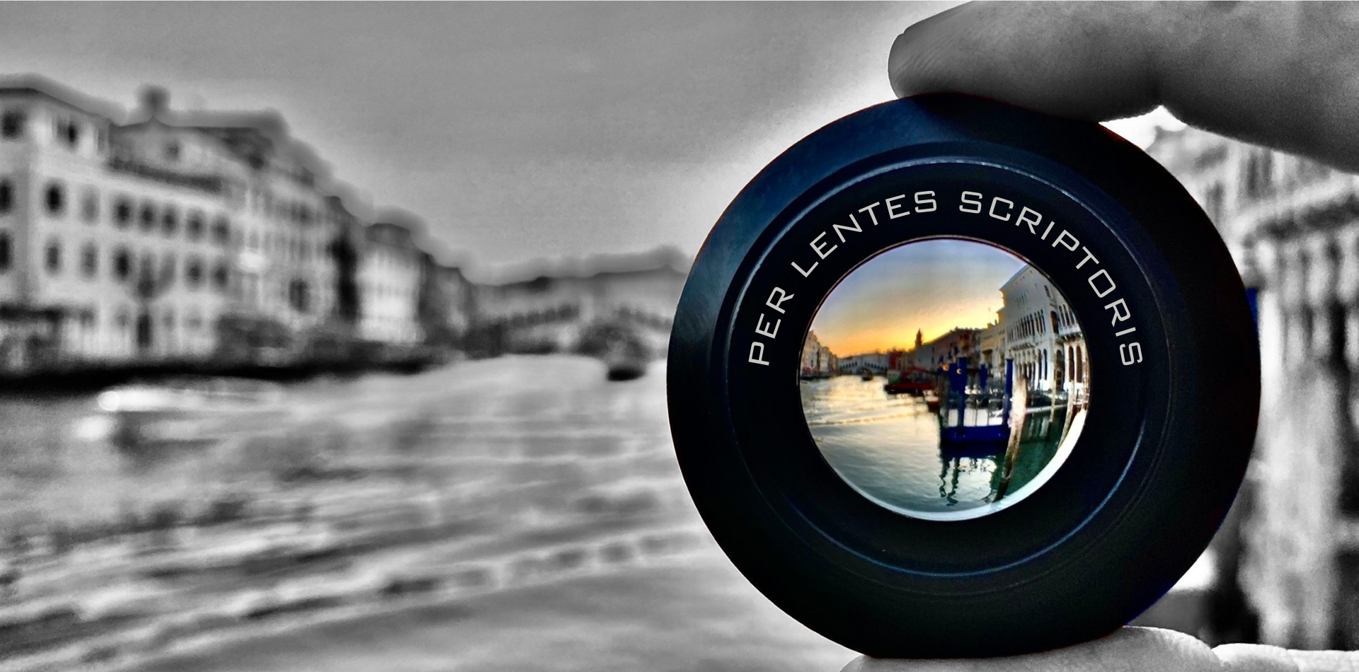 Per Lentes Scriptoris: Through the Lens of the Writer